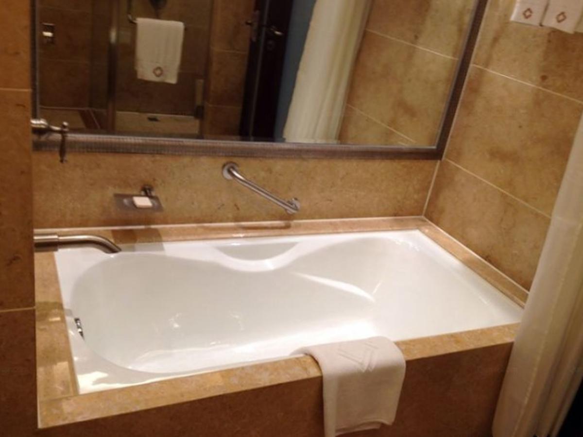 Landison Plaza Hotel Wuxi Wuxi  Buitenkant foto